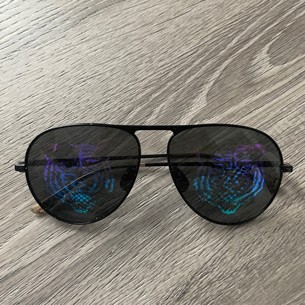 Gucci holographic tiger aviators